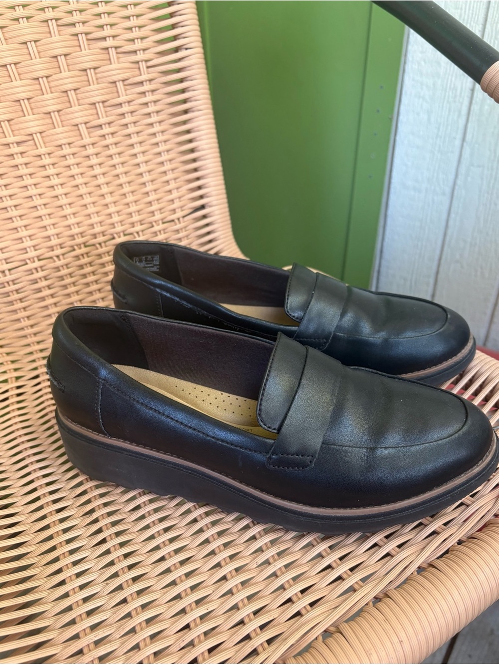 Clarks Black Leather Platform Loafers 10 Wide